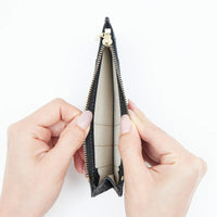 Clasp long wallet Greige <Donation ticket ¥1,600 included> an001