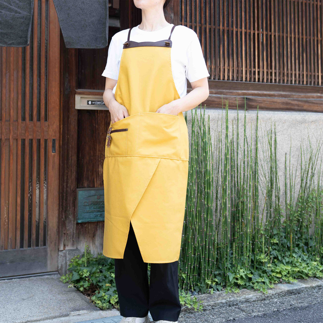 [直營限定商品]貓印花T卹石黑&lt;附贈券350日圓&gt;